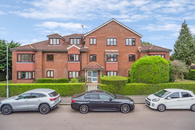 2 bedroom ground floor flat for sale