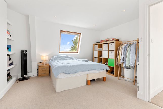 Dawes Road, Fulham, London 3 bed maisonette for sale