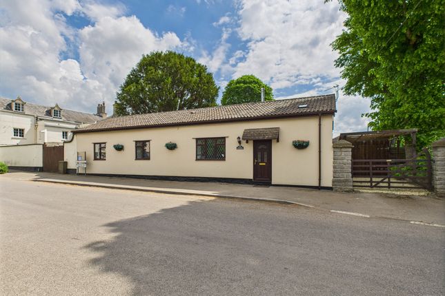 2 bedroom detached house for sale