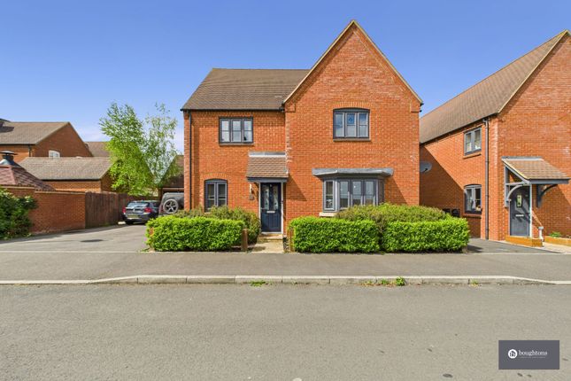 4 bed detached house