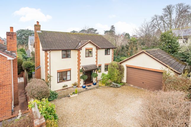 4 bed detached house