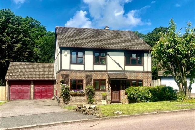 4 bed detached house