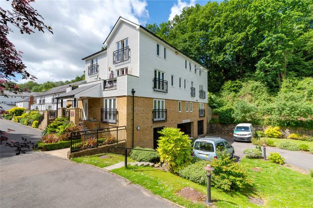 2 bed flat