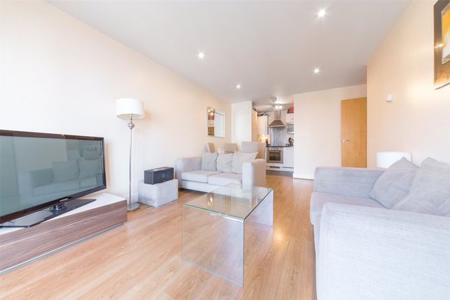 Mercury House, Canning Town E16 2 bed apartment for sale