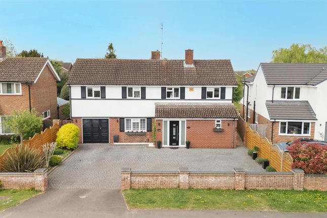 Northumberland Avenue, Aylesbury HP21 5 bed detached house for sale