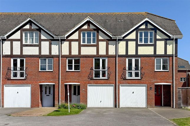 Norfolk Road, Littlehampton, West Sussex 4 bed terraced house for sale