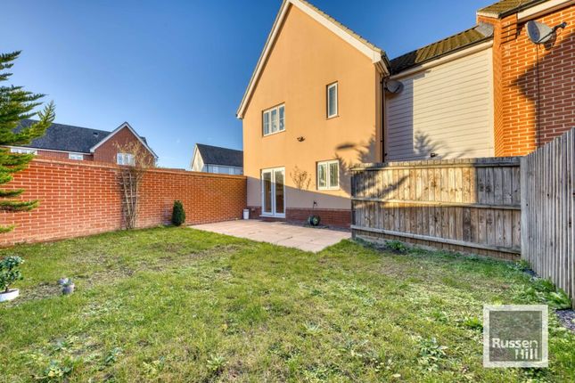 4 bedroom link detached house for sale