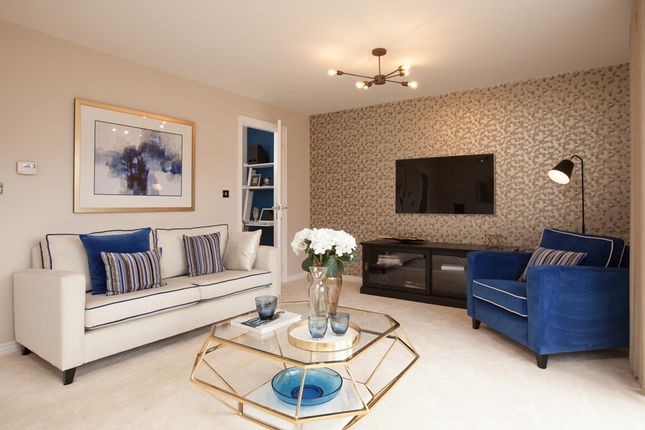 4 bed detached house