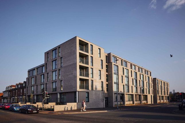 Crossbank House, Salford M7 2 bed flat for sale