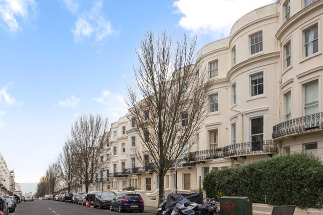 Lansdowne Place, Hove, East Sussex, BN3 2 bed flat for sale