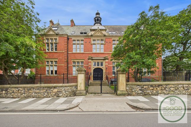 2 bed flat