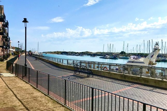 Pier Road, Littlehampton 2 bed apartment for sale