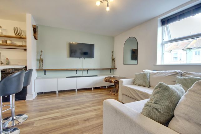 2 bed flat