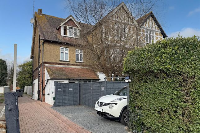 Norfolk Road, Littlehampton BN17 1 bed apartment for sale