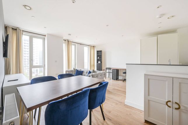 Copeland Court, E16, Royal Docks... 1 bed flat for sale