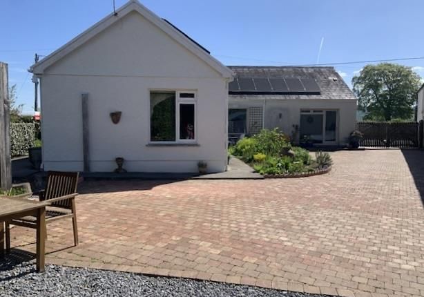 Talley Road, Llandeilo 3 bed detached bungalow for sale