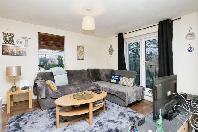 2 bed flat