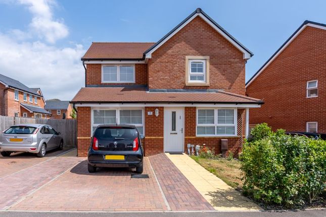 4 bed detached house