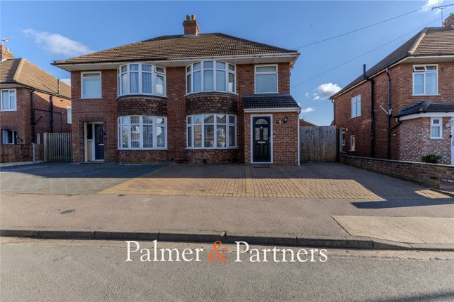 Rosecroft Road, Ipswich, Suffolk, IP1 3 bed semi