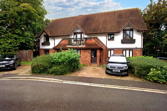 Osprey Close, West Drayton UB7 2 bed flat for sale