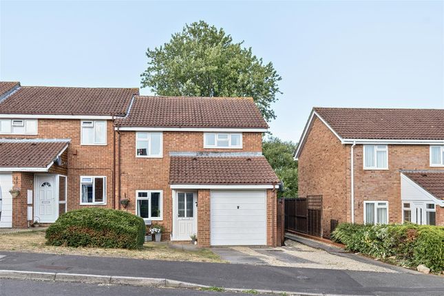 3 bed semi-detached house