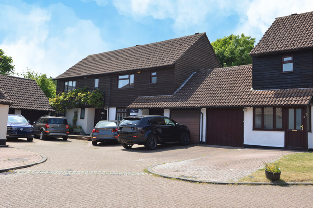 Britannia Close, Rochester ME2 3 bed semi