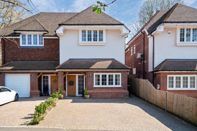 Homefield Road, Chorleywood, WD3 3 bed semi
