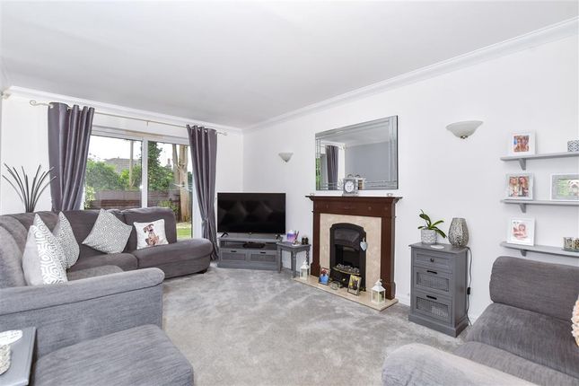 4 bed detached house