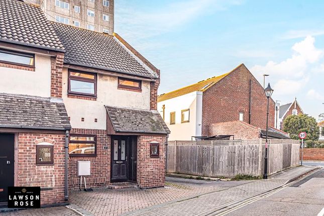 3 bedroom end of terrace house for sale