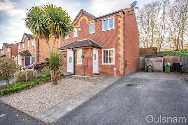 Knowesley Close, Bromsgrove... 2 bed semi