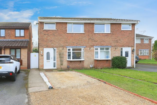 Sandown Drive, Wolverhampton WV6 2 bed semi