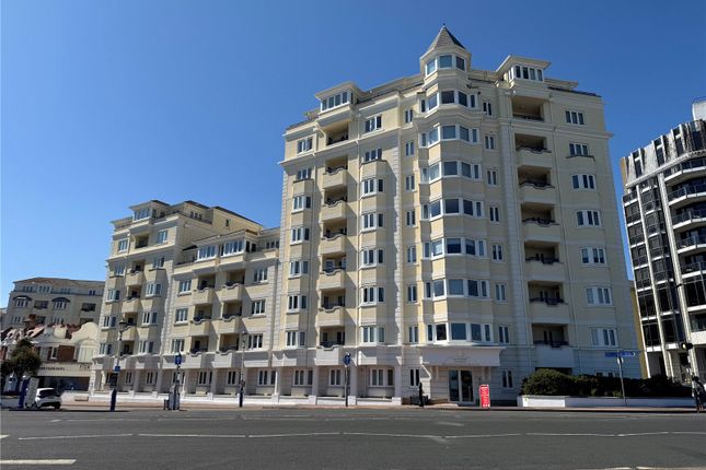3 bedroom flat for sale