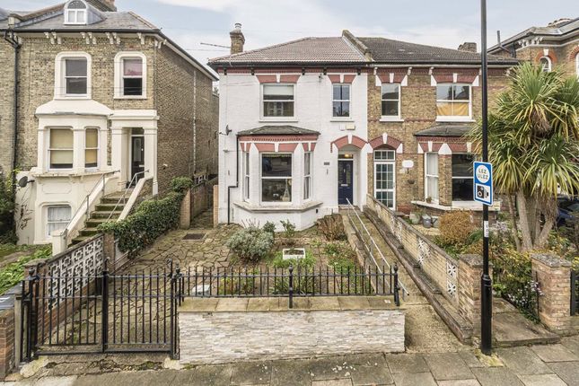 Ravensbourne Road, London SE6 5 bed house for sale