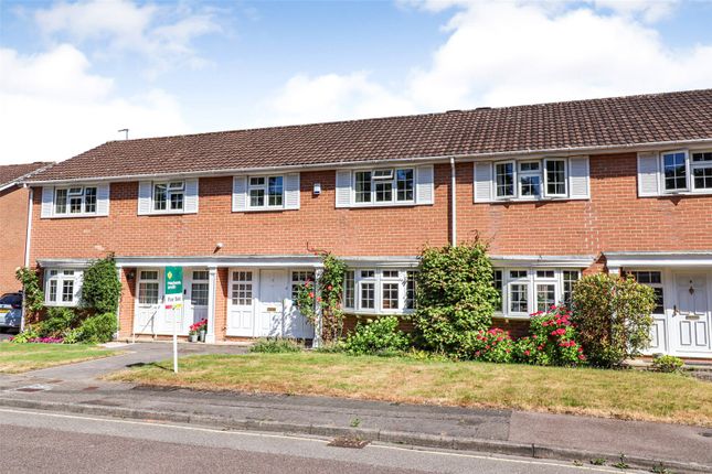 Glebe Court, Hampshire GU51 3 bed terraced house for sale