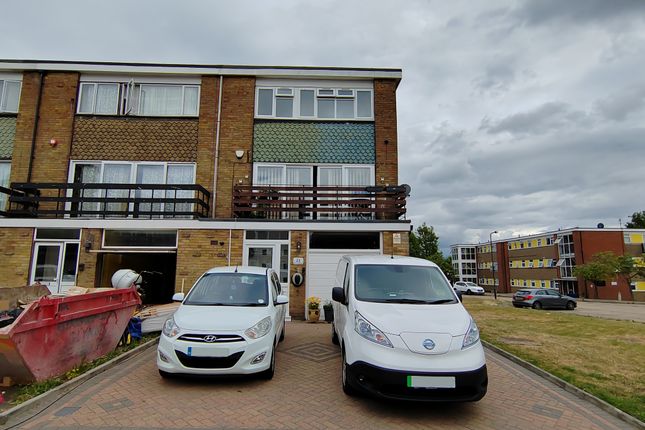 4 bed town house
