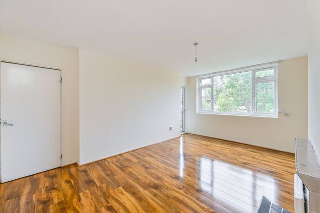 Patmore Estate, Nine Elms, London, SW8 4 bed maisonette for sale