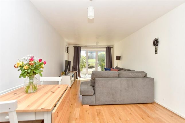 2 bed flat
