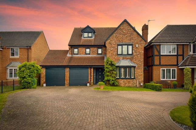 6 bedroom detached house for sale