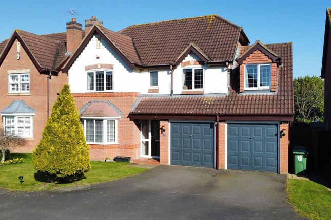 5 bedroom detached house for sale