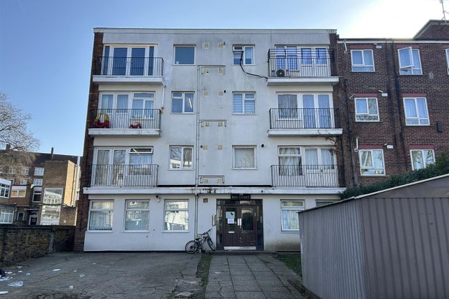 Fountayne Road, London 3 bed flat for sale