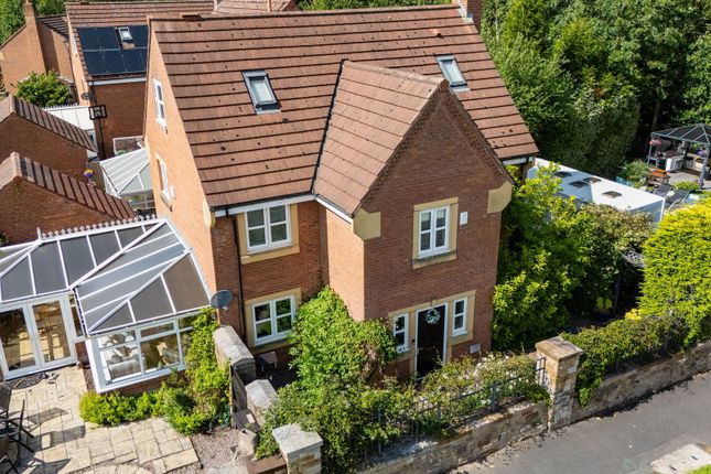 Holford Moss, Sandymoor WA7 5 bed detached house for sale