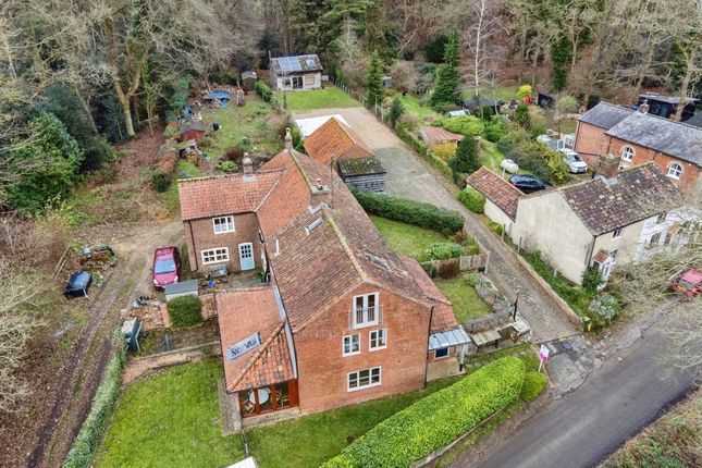 4 bedroom cottage for sale