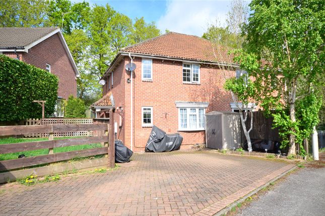 East Grinstead, West Sussex, RH19 2 bed end of terrace house for sale