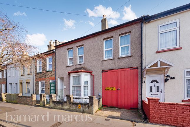 4 bed terraced house