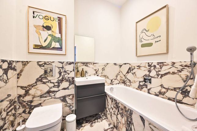 86 Horseferry Road, Pimlico, SW1P 1 bed flat for sale