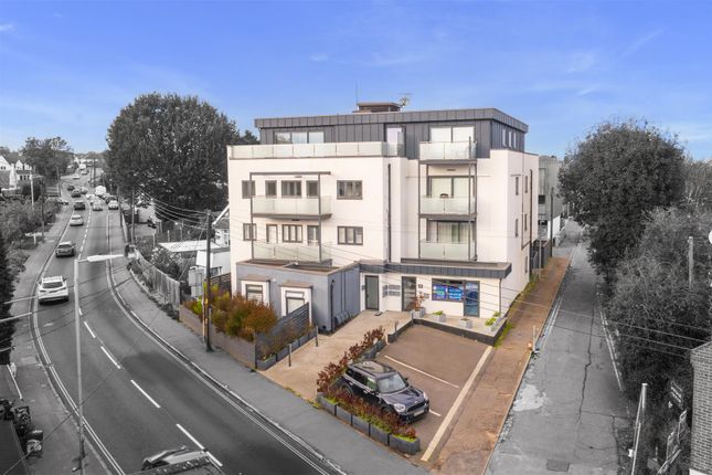 2 bed flat