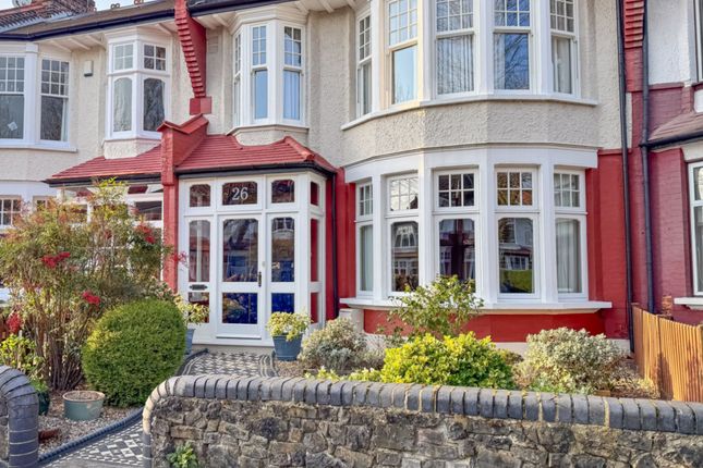 Oakfield Road, Southgate, N14 6LU 4 bed terraced house for sale