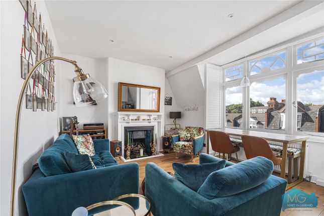 Hillfield Park, Muswell Hill, N10 2 bed apartment for sale
