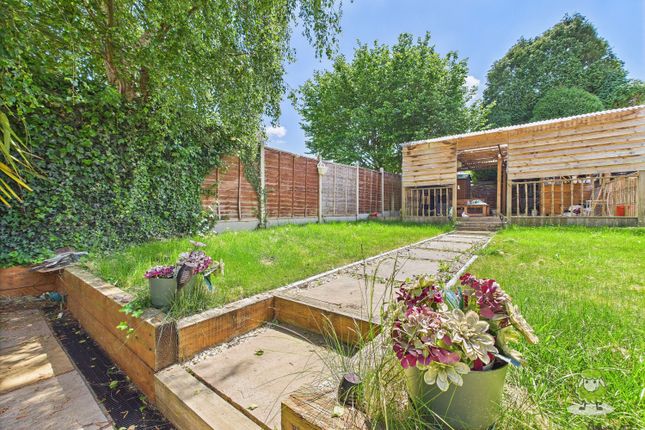 LEEDS SQUARE, GILLINGHAM, ME8 2 bed terraced house for sale