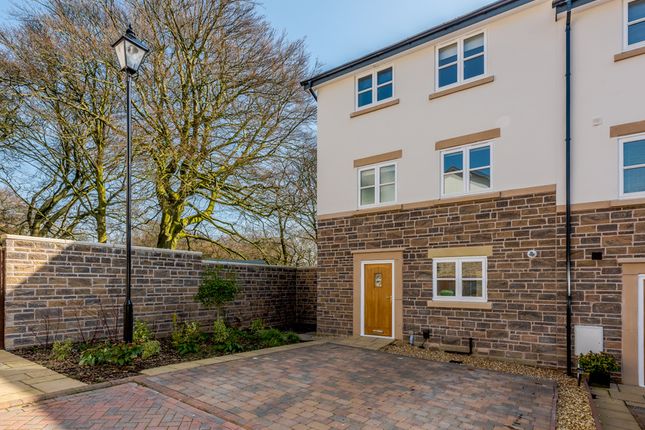 4 bed terraced house